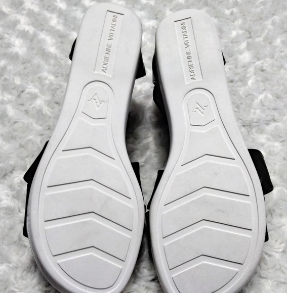 Adrienne Vittadini Sandal/Sports/Shoe  Size 6M - Picture 4 of 5